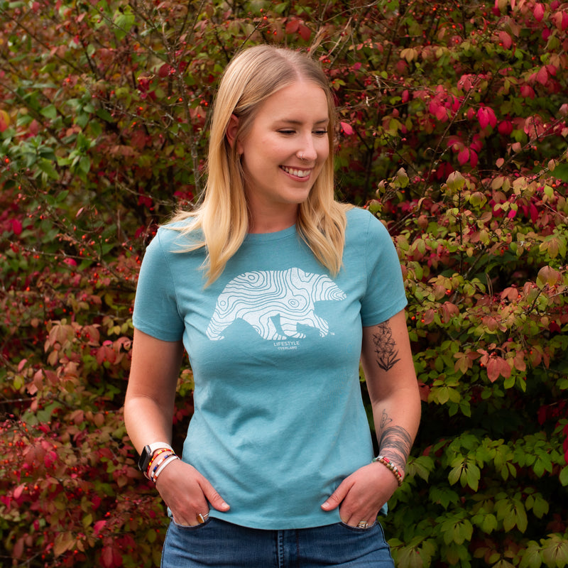 Load image into Gallery viewer, Lifestyle Overland Women&#39;s Topo Bear T-Shirt in Blue
